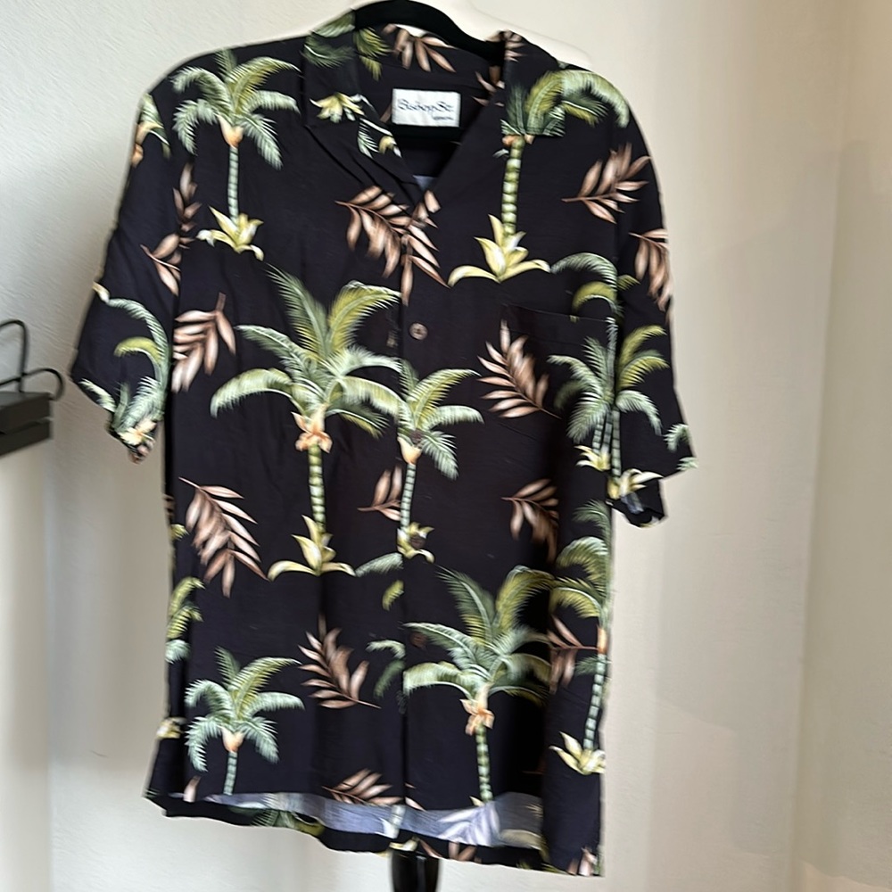 Bishop St. apparel Hawaiian shirt